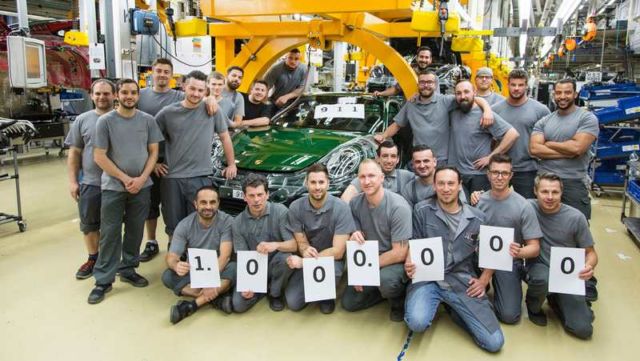 Porsche builds its millionth 911 (3)