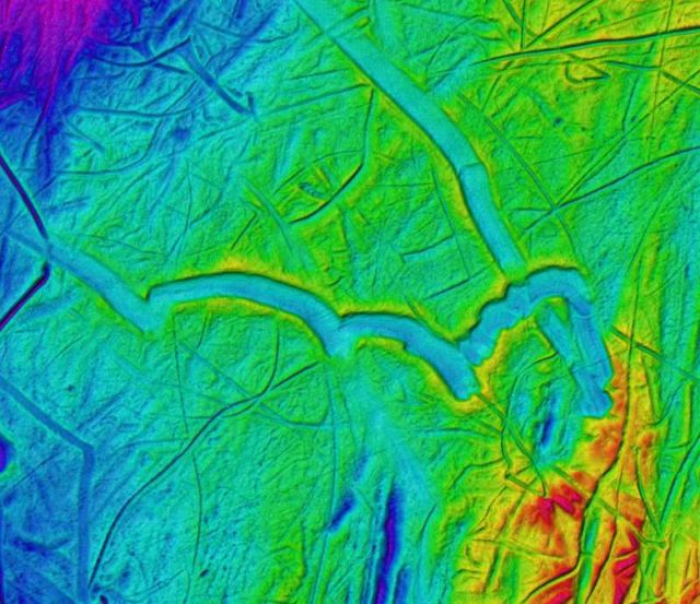 The Polar Regions seafloor in High resolution