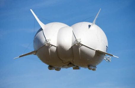 World's largest aircraft returns to the Skies | WordlessTech