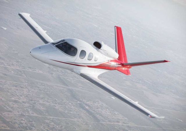 Cirrus SF50 Vision personal jet 