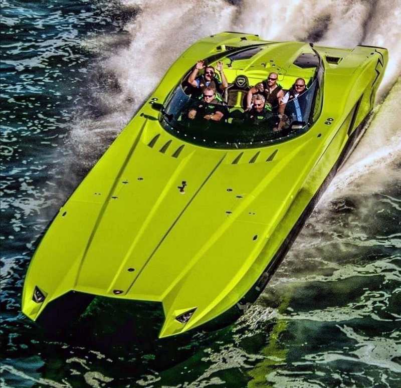 Lamborghini MTI 52’ Super Veloce Catamaran (4)