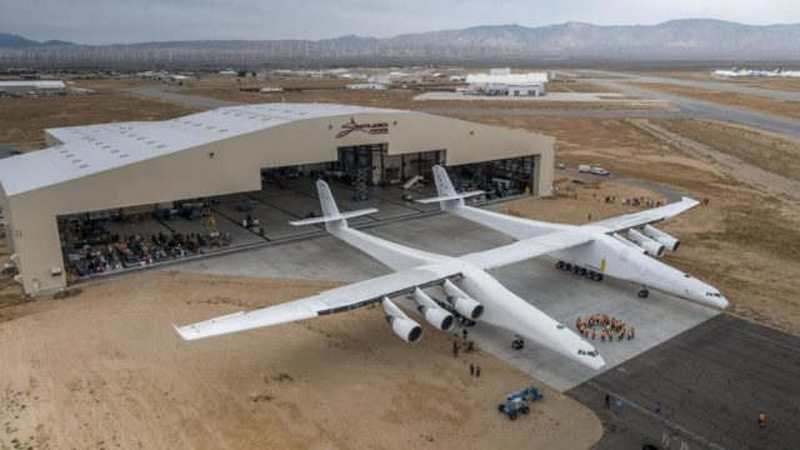 Stratolaunch - world’s Largest Airplane (5)