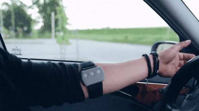 This Device keeps you Awake While Driving 