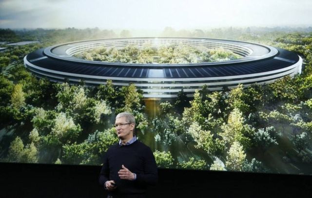 Apple Event 2017 into Steve Jobs Theater (6)