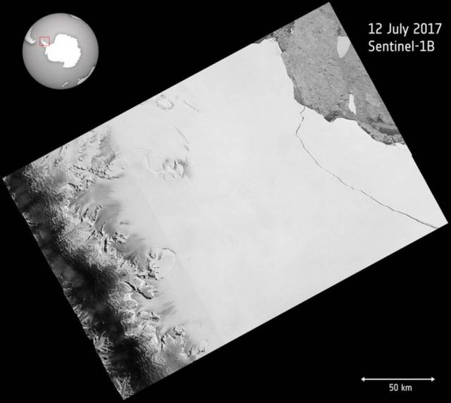 The iceberg breaking away from Larsen C ice shelf on 12 July 2017