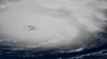 Hurricane Irma from the Space Station - video | WordlessTech