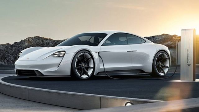 All-electric four-door Porsche Mission E (10)