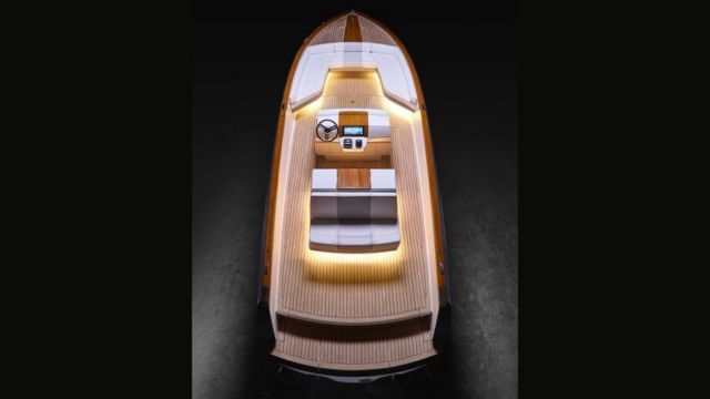 Hinkley Dasher Electric Yacht (2)