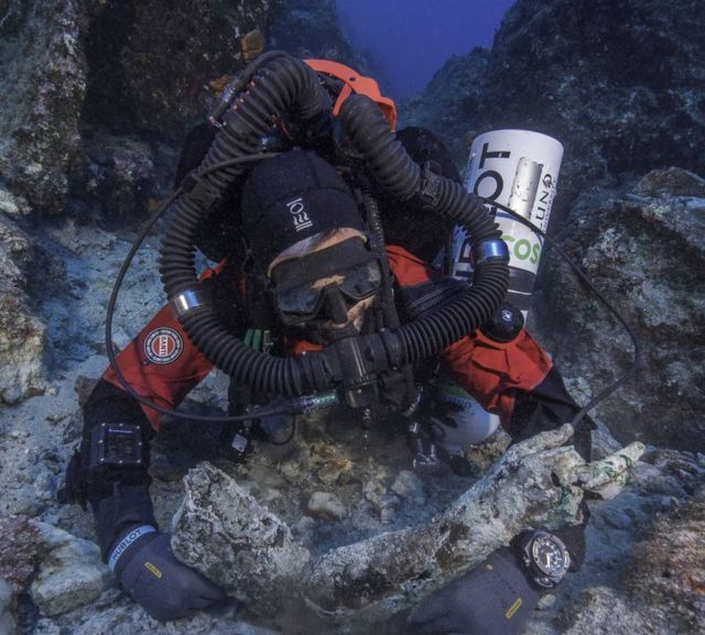 A Bronze Arm from the Antikythera Shipwreck discovered