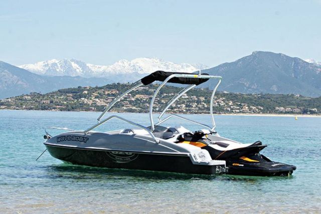 WaveBoat- the boat propelled by a Jet-Ski (2)