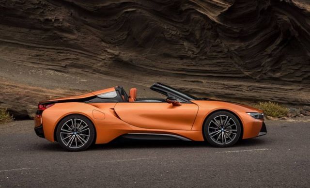 2019 BMW i8 Roadster (8)