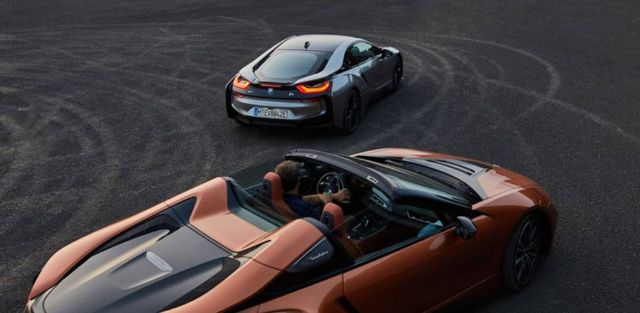 2019 BMW i8 Roadster (4)