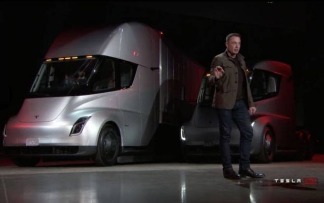 Electric Tesla Semi Truck (6)