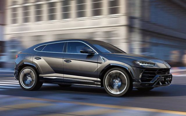 The New Lamborghini Urus SUV (6)