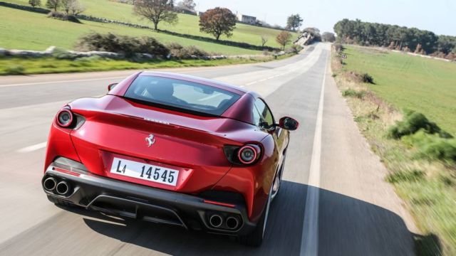 Ferrari Portofino (10)