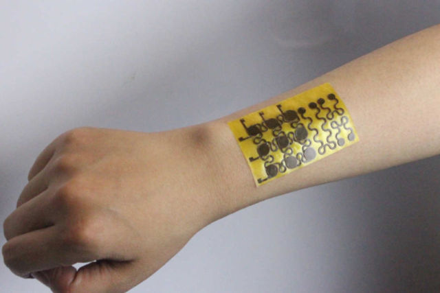 New type of malleable, self-healing 'Electronic Skin'