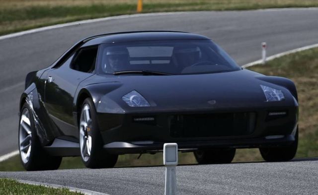 Stratos is coming back (3)