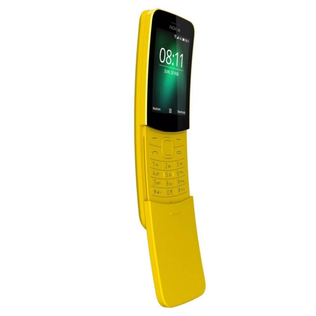 New Nokia 8110 banana phone (4)