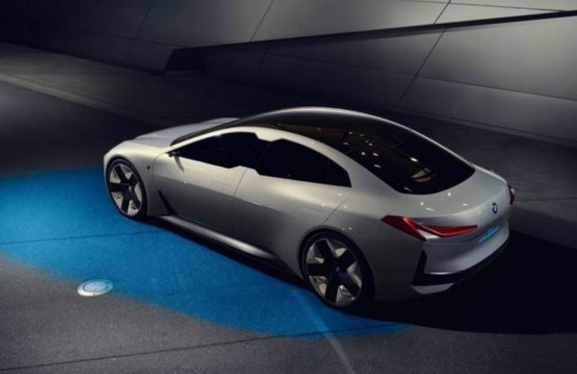 BMW i4 electric sedan (5)