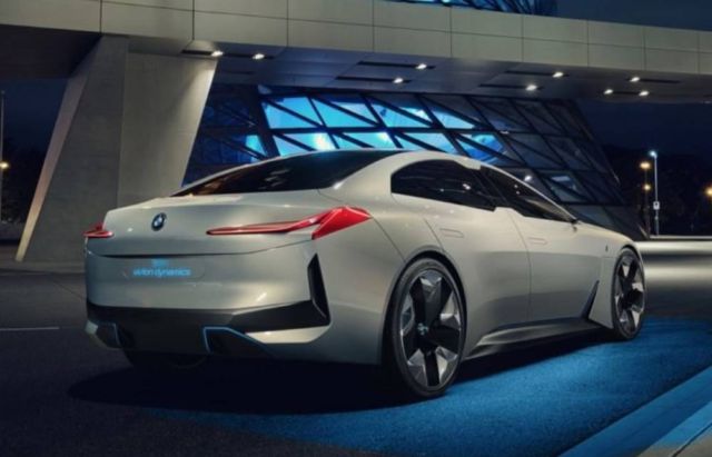 BMW i4 electric sedan (4)