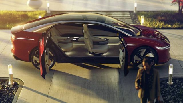 Volkswagen unveils I.D. Vizzion self-driving car (13)