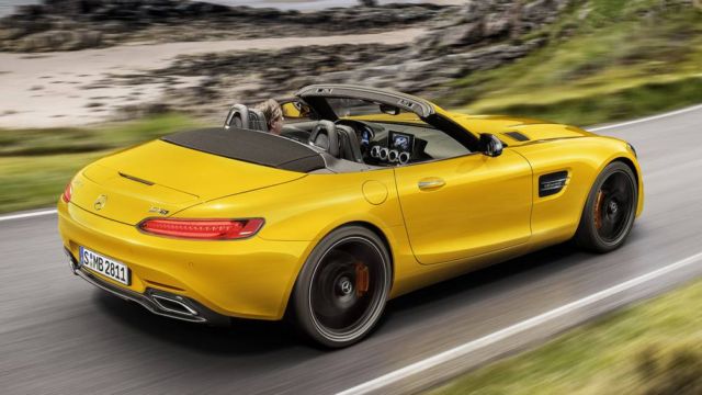 The new Mercedes-AMG GT S Roadster (8)