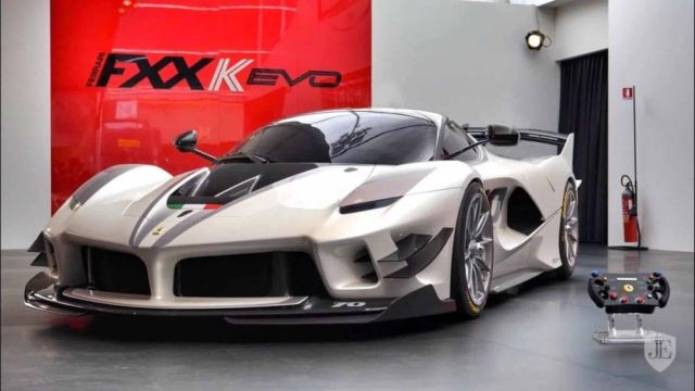 New Ferrari FXX-K Evo