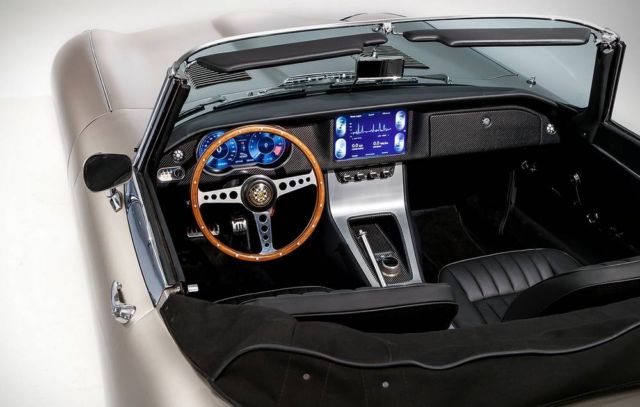 Jaguar will build All-Electric E-Types (4)