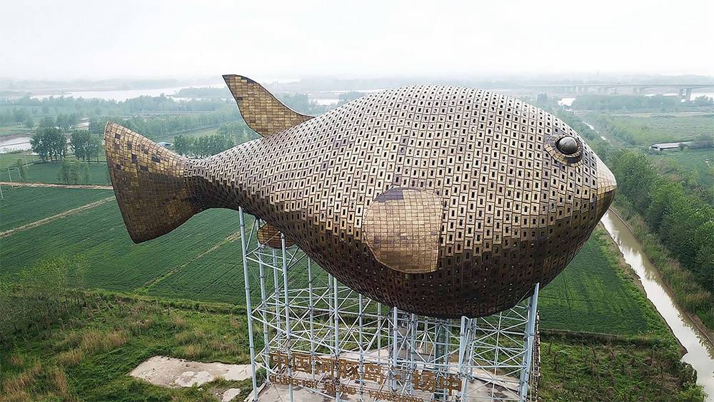 The 90-meter-long Puffer Fish Tower in China (4)