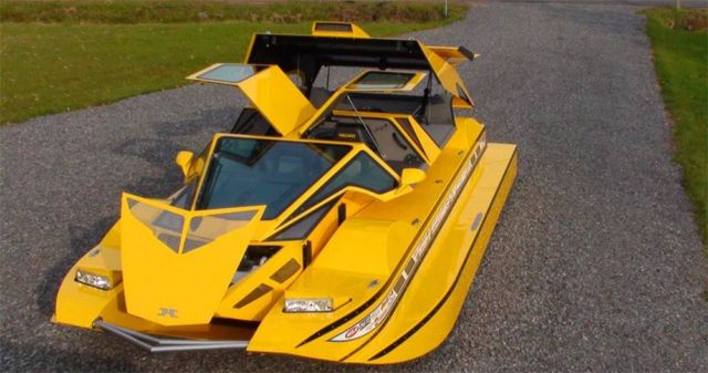 The Amphibious HydroCar (4)