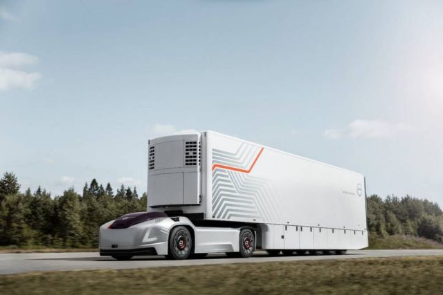 Volvo Self-Driving Electric Truck (2)