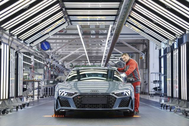 Extensive update for Audi R8 (2)