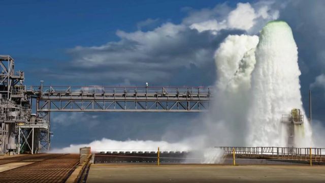 NASA releases 450,000 gallons of Water in 1 minute 