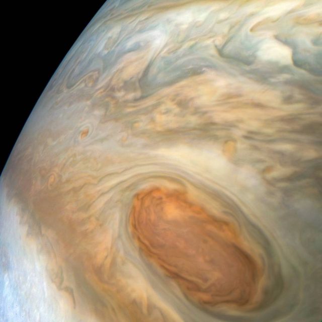 New NASA's stunning Jupiter pictures (3)