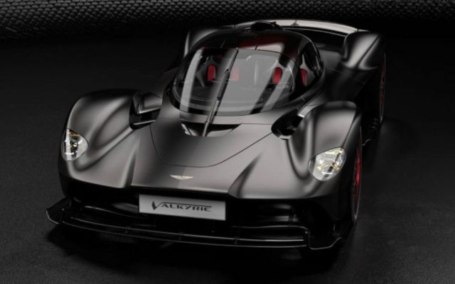 Aston Martin Valkyrie AMR Track Performance Pack 