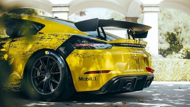 Porsche 718 Cayman GT4 Clubsport (5)