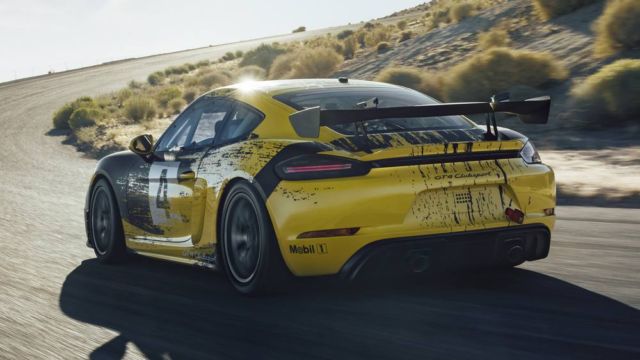 Porsche 718 Cayman GT4 Clubsport (8)