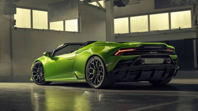 2020 Lamborghini Huracan Evo Spyder (7)