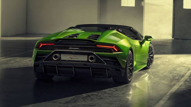 2020 Lamborghini Huracan Evo Spyder (4)