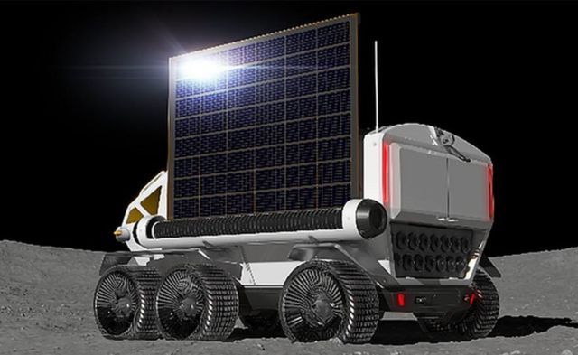 Lunar Rover for long-range Moon exploration 
