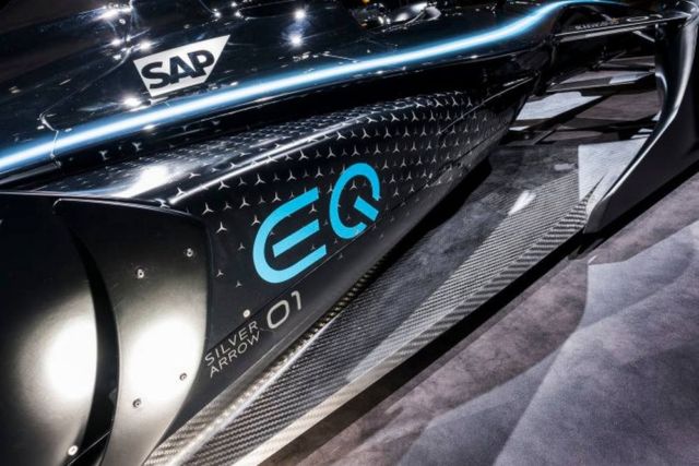 Mercedes reveals its first Formula E race car (2)
