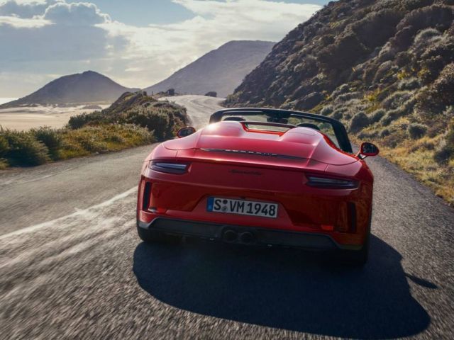 2019 Porsche 911 Speedster (10)