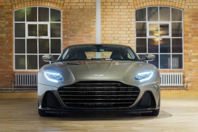 Aston Martin On Her Majesty’s Secret Service DBS Superleggera (2)