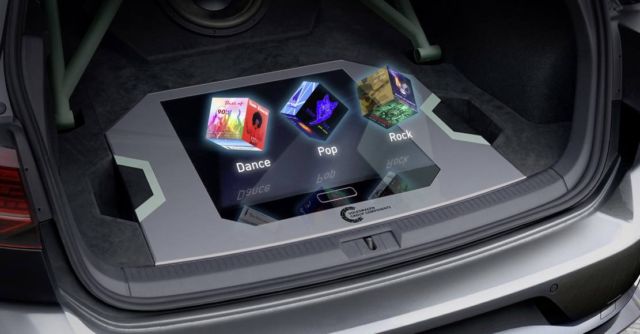 Hologram-controlled sound system in the GTI