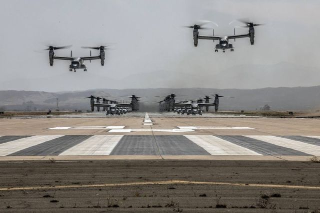 41 helicopters in a massive "Elephant Walk" formation (1)