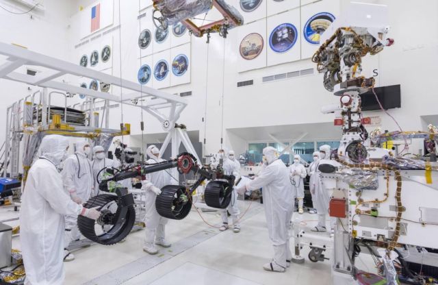 NASA put Wheels on Mars 2020 Rover