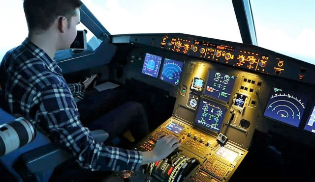 Private Pilot Tries To Fly The Airbus A320