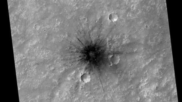 Stunning new Impact Crater discovered on Mars