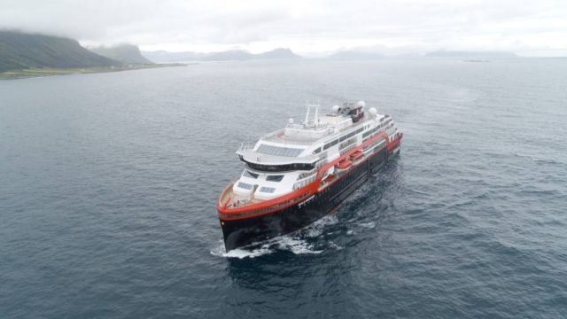 First ever Cruise Ship to sail on Battery power (1)