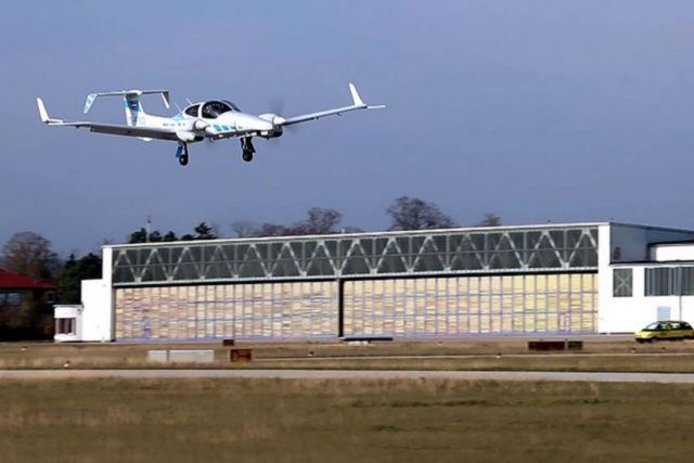 First small aircraft Automatic Landing to small airport